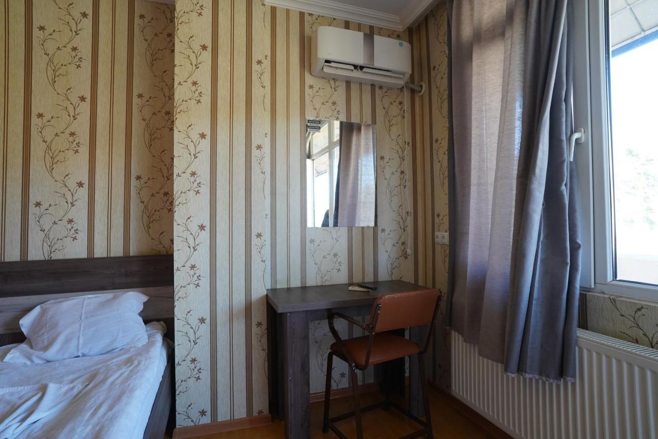 Imperator 1 Hotel Kutaisi Luaran gambar