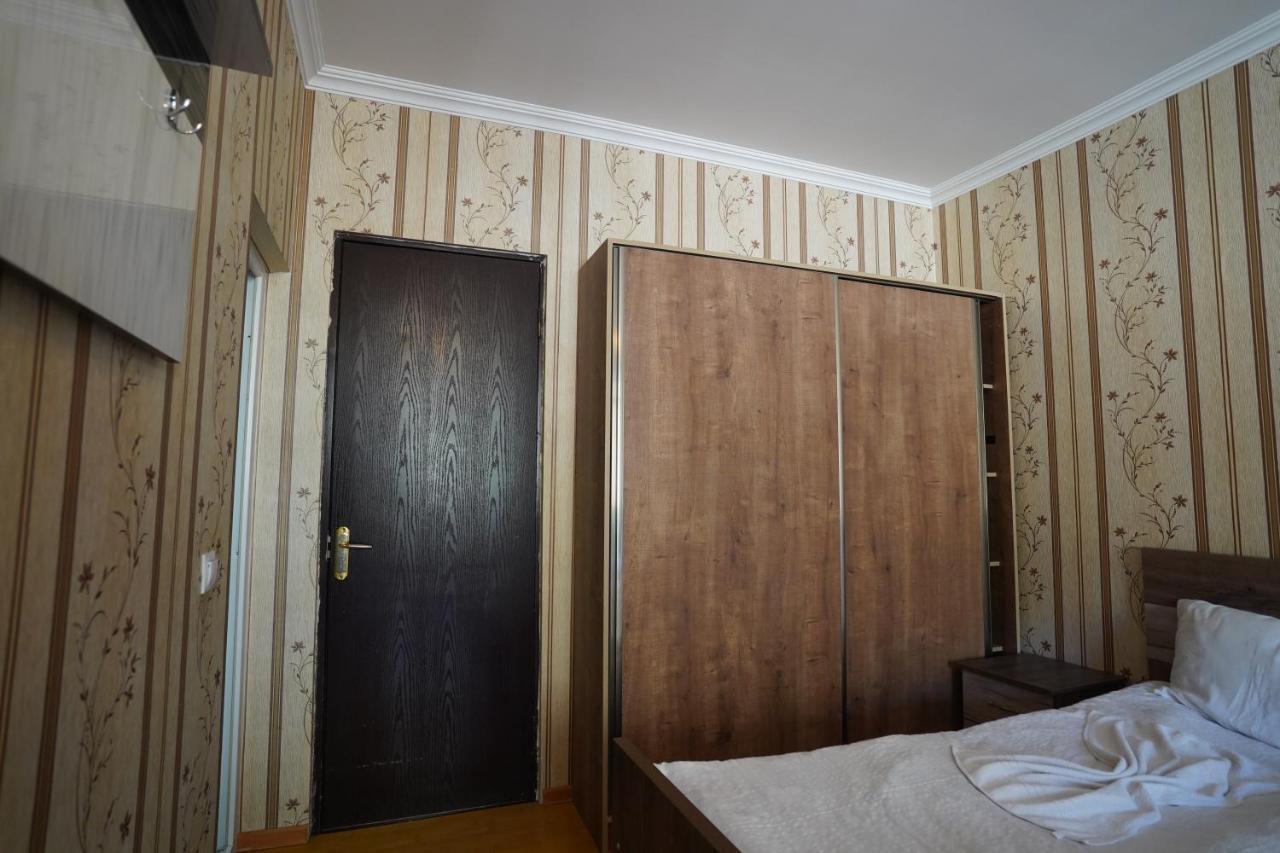 Imperator 1 Hotel Kutaisi Luaran gambar