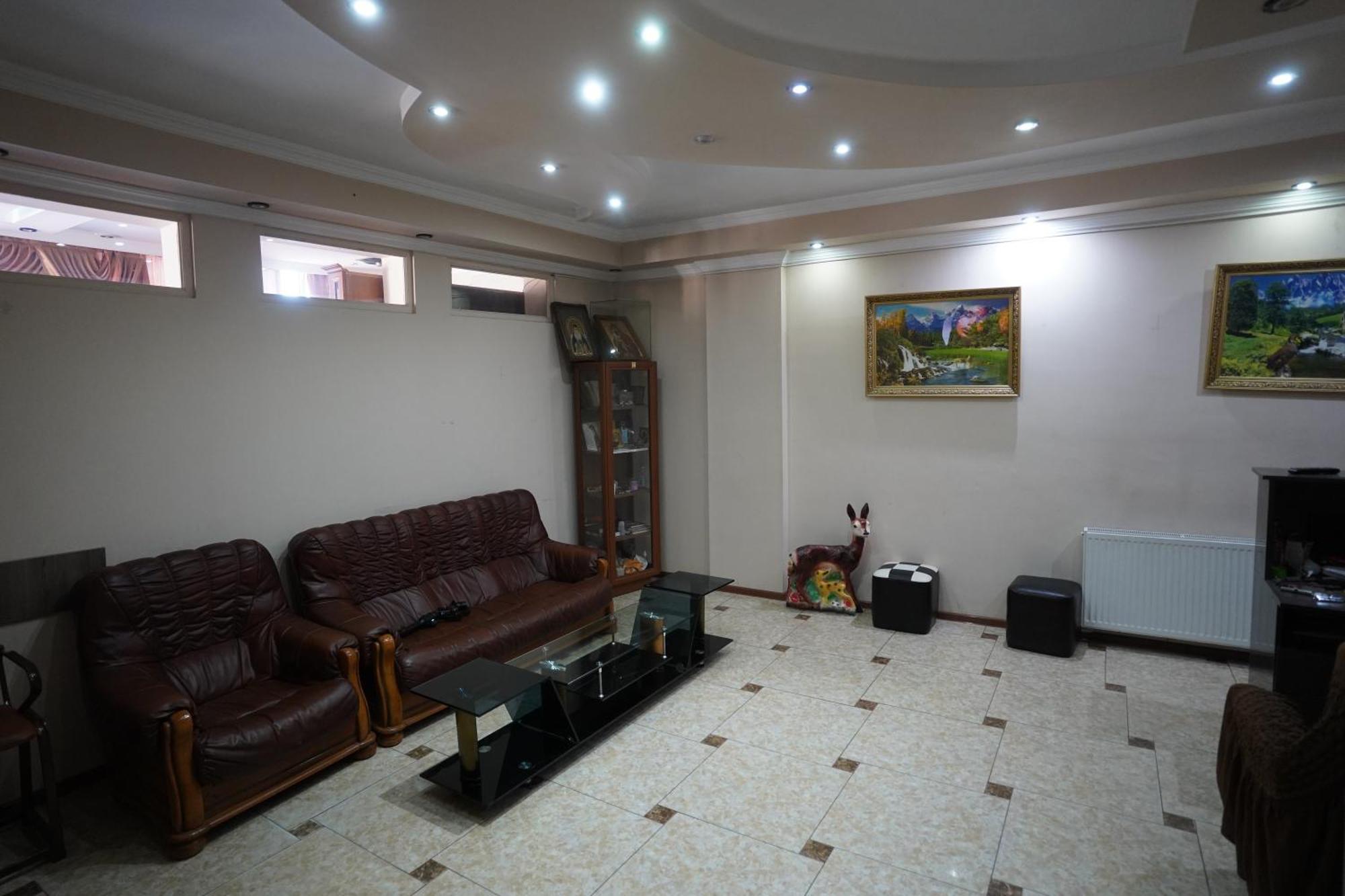 Imperator 1 Hotel Kutaisi Luaran gambar